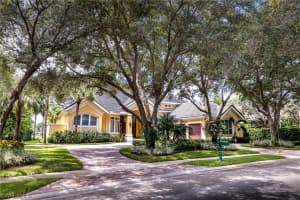 928 Barcarmil Way, Naples, FL 34110, Sold 02/04/21