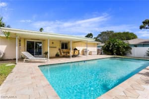 552 Sanford Dr, Fort Myers, FL 33919, Sold 11/20/20