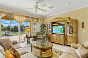 4107 Olde Meadowbrook Ln, Bonita Springs, FL 34134, Sold 12/17/20