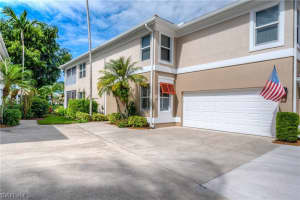 930 Carrick Bend Cir, Naples, FL 34110, Sold 12/03/20