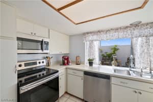 9708 Maplecrest Cir, Lehigh Acres, FL 33936, Sold 01/25/21