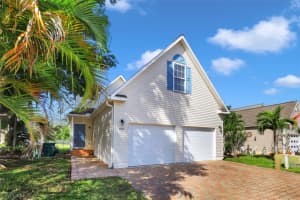 239 Leawood Cir, Naples, FL 34104, Sold 12/18/20