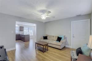 239 Leawood Cir, Naples, FL 34104, Sold 12/18/20