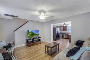 239 Leawood Cir, Naples, FL 34104, Sold 12/18/20
