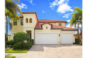 4142 Raffia Dr, Naples, FL 34119, Sold 01/29/21