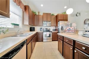 24740 Rio Villa Lakes Cir, Punta Gorda, FL 33950, Sold 01/08/21