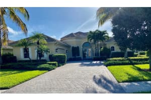 15964 Paseo Ln, Naples, FL 34110, Sold 01/04/21
