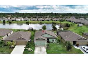 171 Shadowview Ct, Lehigh Acres, FL 33974, Sold 05/03/21