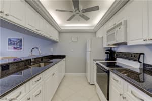 1501 Middle Gulf Dr h203, Sanibel, FL 33957, Sold 12/23/20
