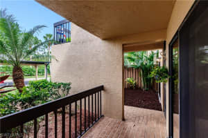 15456 Admiralty Cir APT 5, North Fort Myers, FL 33917, Sold 02/22/21