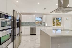 250 Maine Ave, Fort Myers, FL 33905, Sold 01/29/21