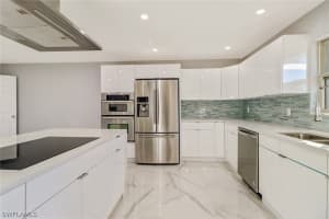 250 Maine Ave, Fort Myers, FL 33905, Sold 01/29/21