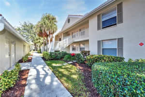 193 Robin Hood Cir, Naples, FL 34104, Sold 03/12/21