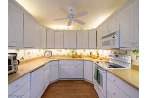 104 Clubhouse Dr, Naples, FL 34105, Sold 04/02/21