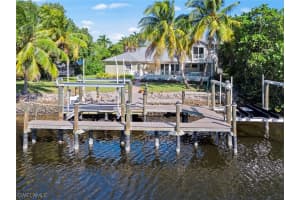 11861 Isle of Palms Dr, Fort Myers Beach, FL 33931, Sold 01/27/21