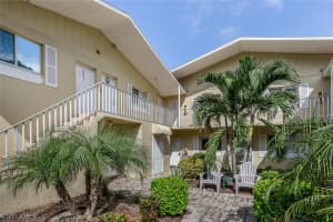 8162 Country Rd UNIT 103, Fort Myers, FL 33919, Sold 12/24/20