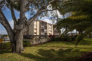 2121 Collier Ave APT 416, Fort Myers, FL 33901, Sold 02/25/21