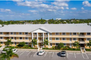 3071 Sandpiper Bay Cir, Naples, FL 34112, Sold 04/11/21