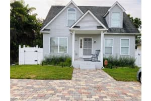 342 Leawood Cir, Naples, FL 34104, Sold 02/16/21