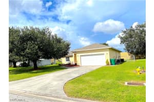 975 Grove Dr, Naples, FL 34120, Sold 12/29/20