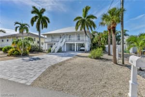 7854 Buccaneer Dr, Fort Myers Beach, FL 33931, Sold 01/22/21