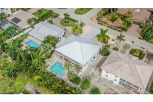 7854 Buccaneer Dr, Fort Myers Beach, FL 33931, Sold 01/22/21