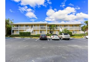 4629 Bayshore Dr, Naples, FL 34112, Sold 11/30/20