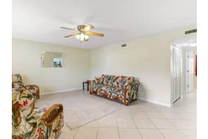 4629 Bayshore Dr, Naples, FL 34112, Sold 11/30/20