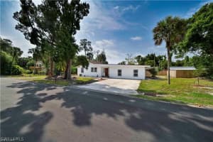 553 San Bernardino St, North Fort Myers, FL 33903, Sold 12/08/20