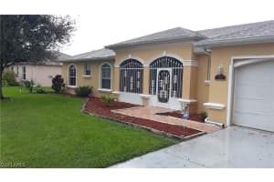 290 Justene Cir, Lehigh Acres, FL 33936, Sold 04/22/21