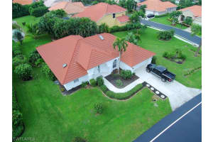 915 Moon Lake Dr, Naples, FL 34104, Sold 02/12/21