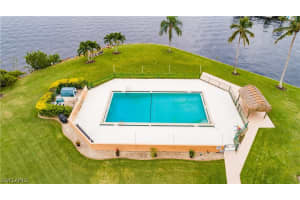 4280 SE 20th Pl APT 606, Cape Coral, FL 33904, Sold 02/25/21