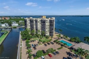 4265 Bay Beach Ln, Fort Myers Beach, FL 33931, Sold 05/25/21