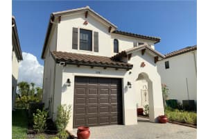 8983 Madrid Cir, Naples, FL 34104, Sold 05/14/21