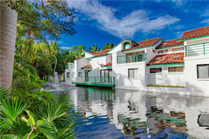 2206 Anchorage Ln, Naples, FL 34104, Sold 12/30/20