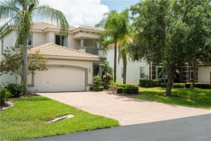 9750 Silvercreek Ct, Estero, FL 33928, Sold 01/15/21
