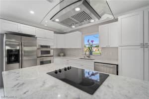 702 93rd Ave N, Naples, FL 34108, Sold 02/19/21