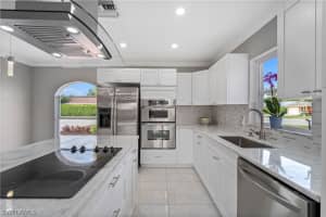 702 93rd Ave N, Naples, FL 34108, Sold 02/19/21