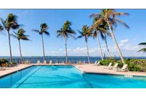 1910 Virginia Ave #203, Fort Myers, FL 33901, Sold 12/23/20