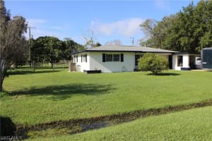 128 Charles St, Fort Myers, FL 33905, Sold 03/03/21