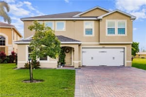 10404 Canal Brook Ln, Lehigh Acres, FL 33936, Sold 03/31/21
