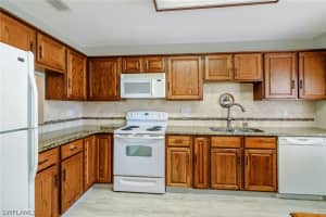 1295 Broadwater Dr, Fort Myers, FL 33919, Sold 01/21/21
