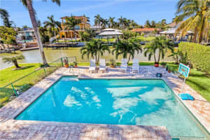 125 Sand Dollar Dr, Fort Myers Beach, FL 33931, Sold 01/22/21