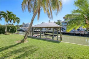 125 Sand Dollar Dr, Fort Myers Beach, FL 33931, Sold 01/22/21