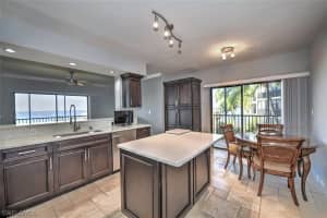 1920 Virginia Ave APT 203, Fort Myers, FL 33901, Sold 02/26/21