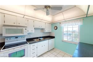 1830 Brantley Rd D8, Fort Myers, FL 33907, Sold 02/24/21