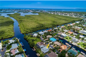 11620 Isle of Palms Dr, Fort Myers Beach, FL 33931, Sold 02/18/21