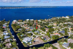 5838 Sunnyside Ln, Fort Myers, FL 33919, Sold 06/17/21