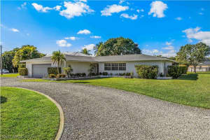 5838 Sunnyside Ln, Fort Myers, FL 33919, Sold 06/17/21