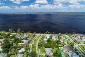1212 Twin Palm Dr, Fort Myers, FL 33919, Sold 01/15/21